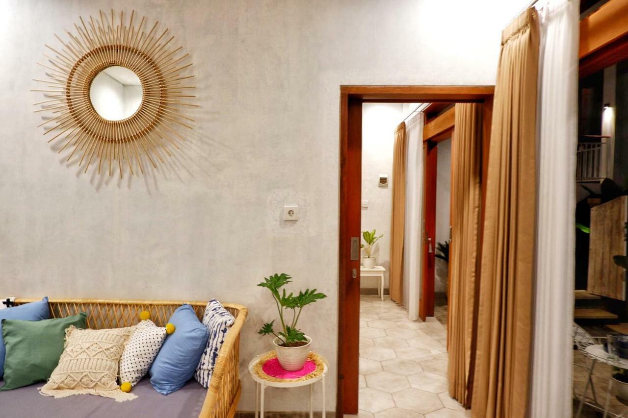 Hotel The Sloth Bali Canggu Exterior foto